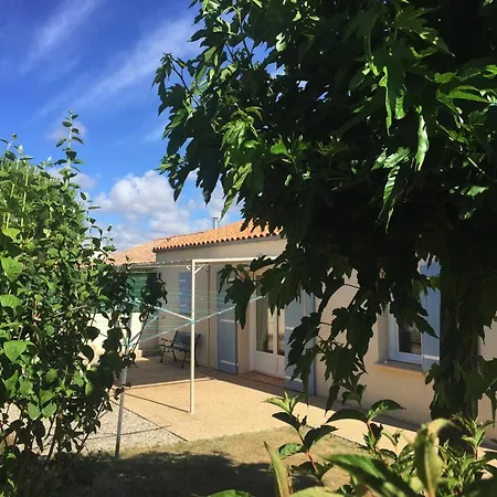 Maison Neuve Proche Avec Jardin, 4 Couchages, Confort - Fr-1-336-15 Hébergement de vacances *